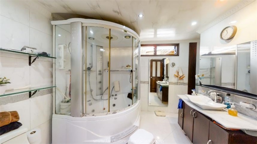 Casa de 4 alcobas en venta en Loma Del Escobero, Envigado, 264 m² · foto 13 de 19