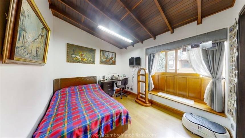Casa de 4 alcobas en venta en Loma Del Escobero, Envigado, 264 m² · foto 19 de 19