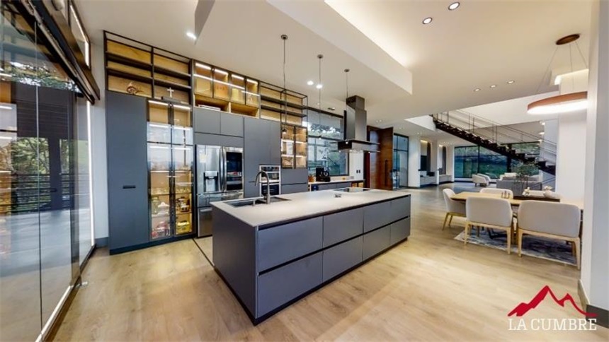 Casa de 4 alcobas en venta en Las Palmas, Envigado, 633 m² · foto 13 de 24