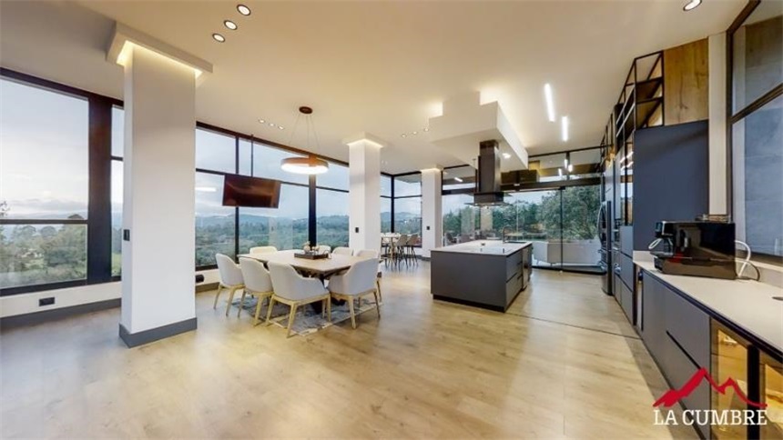 Casa de 4 alcobas en venta en Las Palmas, Envigado, 633 m² · foto 9 de 24