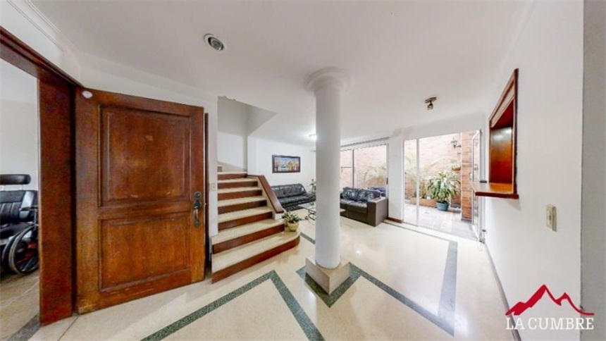 Casa de 5 alcobas en venta en Alto De Misael, Envigado, 187 m² · foto 3 de 19