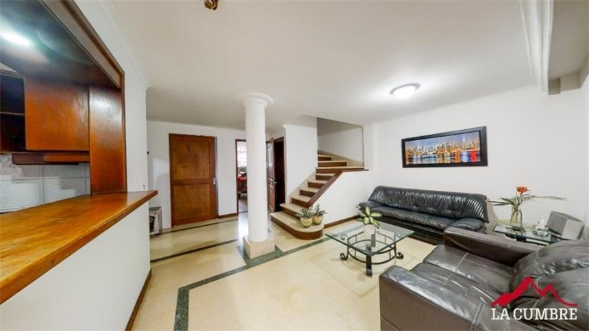 Casa de 5 alcobas en venta en Alto De Misael, Envigado, 187 m² · foto 2 de 19