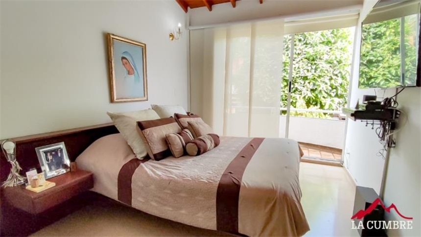 Casa de 3 alcobas en venta en Alto De Misael, Envigado, 186 m² · foto 13 de 20