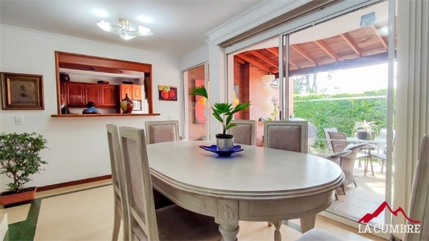Casa de 3 alcobas en venta en Alto De Misael, Envigado, 186 m² · foto 4 de 20