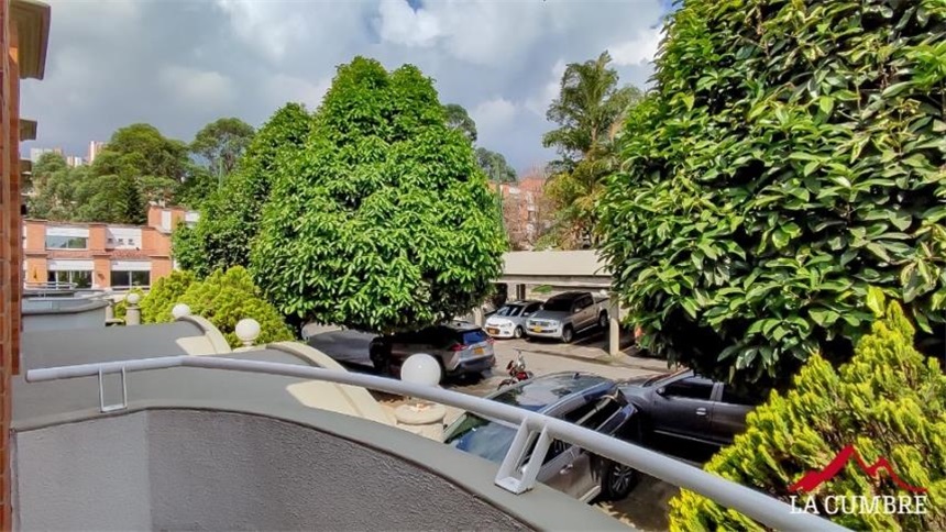 Casa de 3 alcobas en venta en Alto De Misael, Envigado, 186 m² · foto 15 de 20