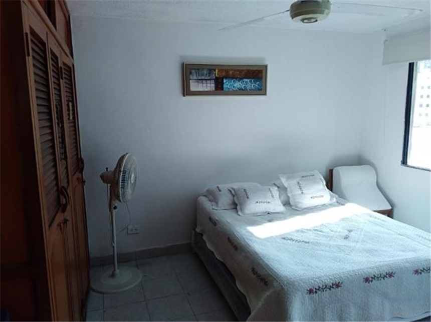 Apartamento de 3 alcobas en venta en Zona Industrial, Cartagena, 104 m² · foto 5 de 10