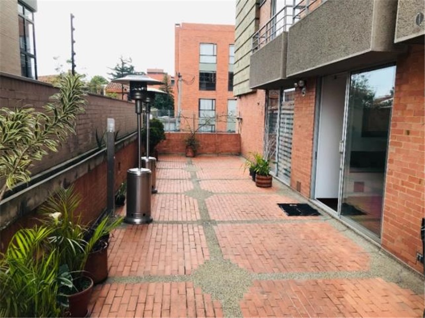 Apartamento de 4 alcobas en venta en Santa Barbara, Bogotá, 164 m² · foto 6 de 24