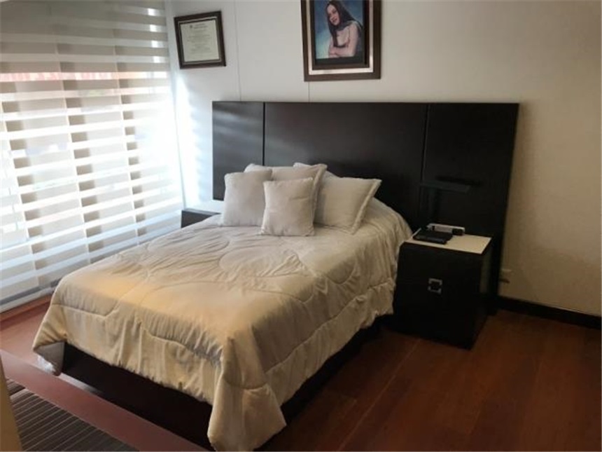 Apartamento de 4 alcobas en venta en Santa Barbara, Bogotá, 164 m² · foto 13 de 24