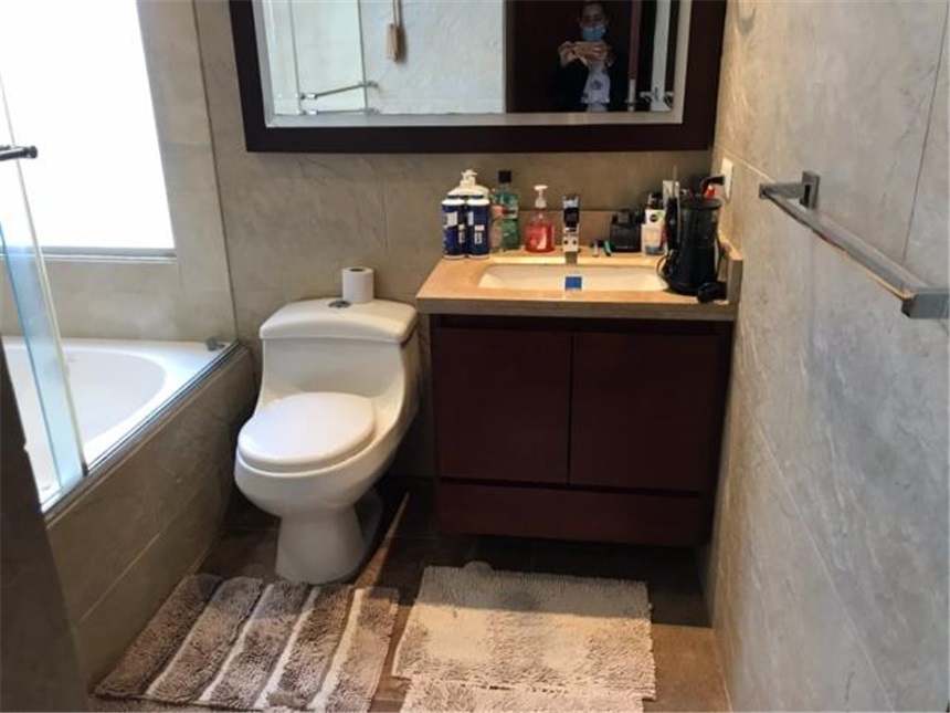 Apartamento de 4 alcobas en venta en Santa Barbara, Bogotá, 164 m² · foto 18 de 24
