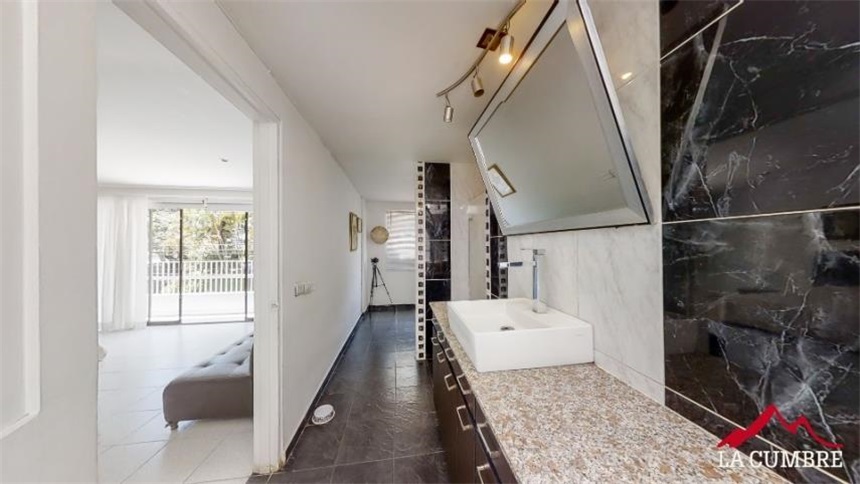 Casa de 4 alcobas en venta en Los Balsos, Medellín, 325 m² · foto 16 de 21