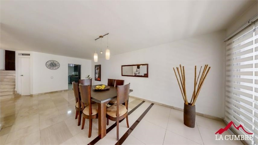 Casa de 4 alcobas en venta en Los Balsos, Medellín, 325 m² · foto 4 de 21