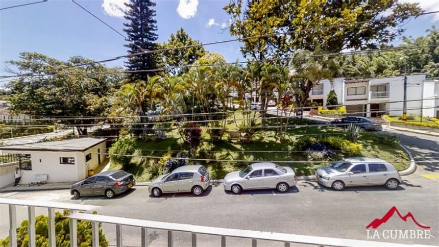 Casa de 4 alcobas en venta en Los Balsos, Medellín, 325 m² · foto 20 de 21