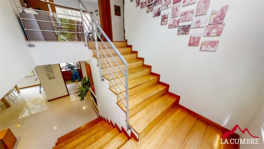 Casa de 3 alcobas en venta en Loma Benedictinos, Envigado, 286 m² · foto 10 de 24