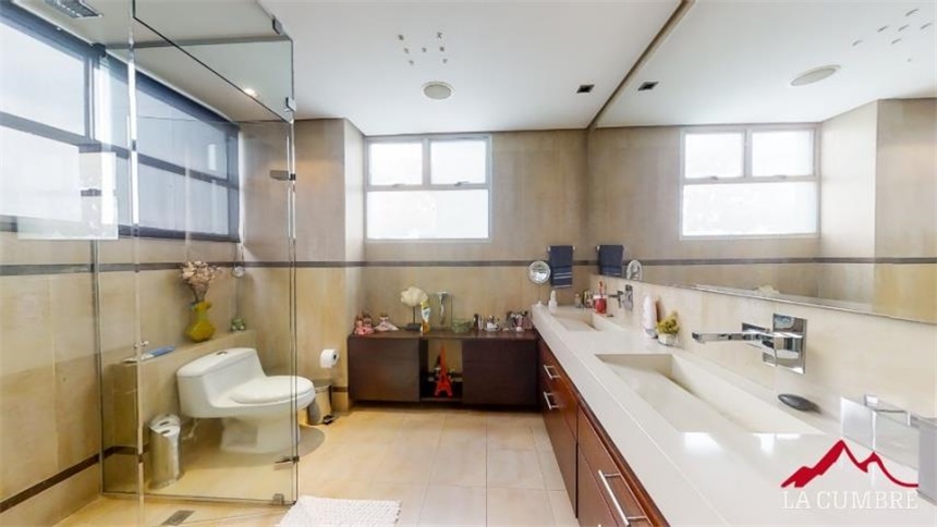 Apartamento de 3 alcobas en venta en Los Balsos, Medellín, 230 m² · foto 13 de 18