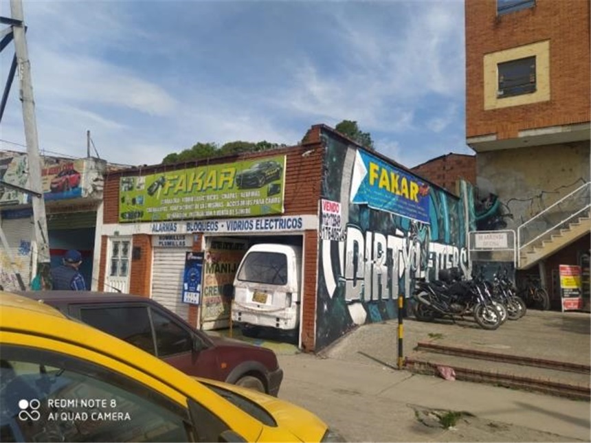 Casa en venta en La Estrada, Bogotá · foto 2 de 4