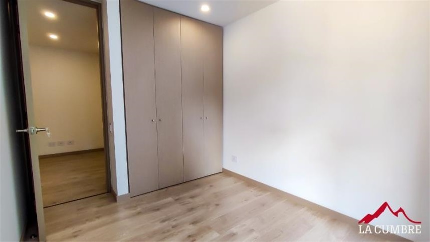 Apartamento de 3 alcobas en venta en Altos Del Poblado, Medellín, 89 m² · foto 16 de 21