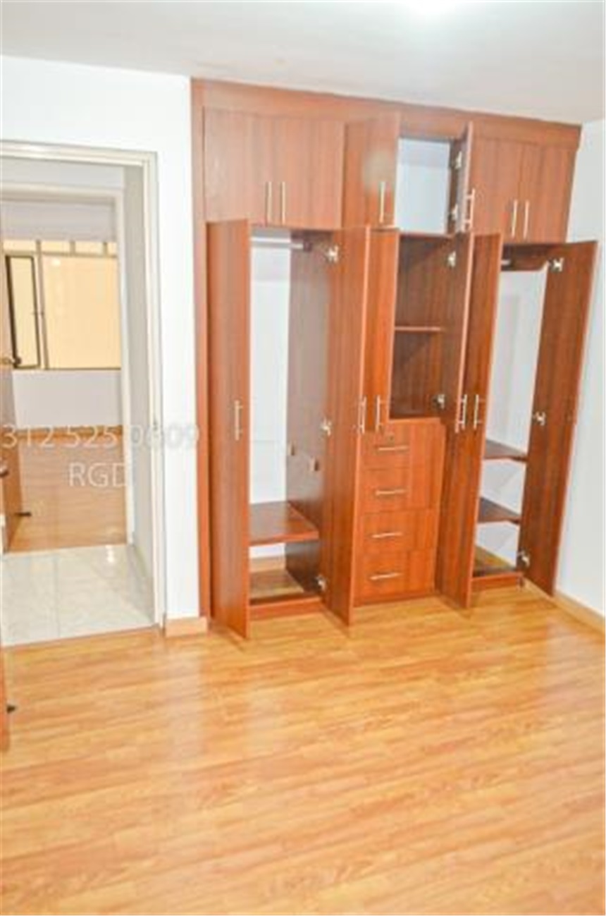 Casa de 7 alcobas en venta en Centro Tocancipá, Tocancipá, 314 m² · foto 9 de 18