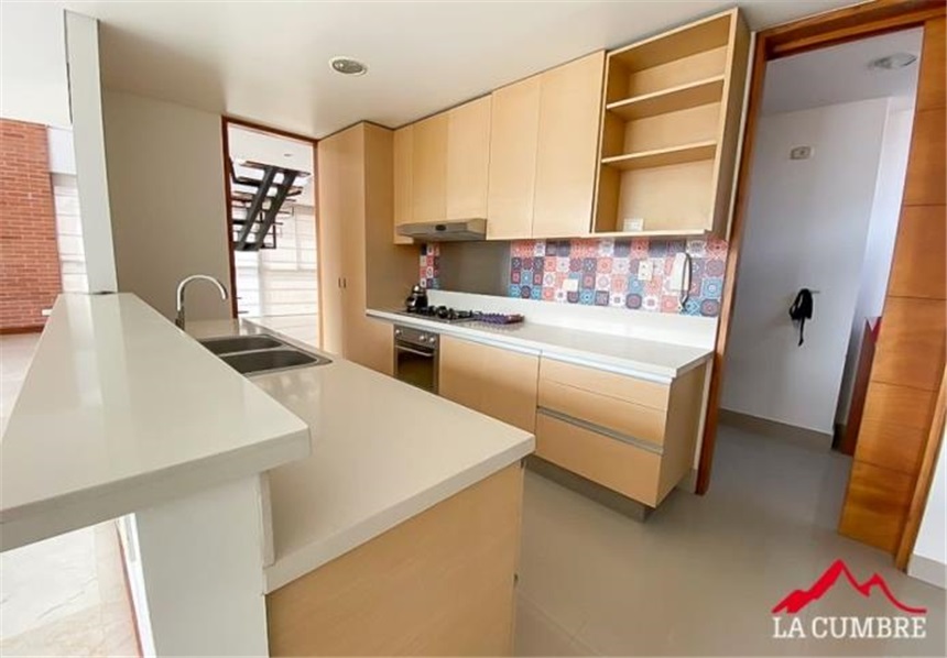 Apartamento en arriendo en El Poblado, Medellín · foto 11 de 24
