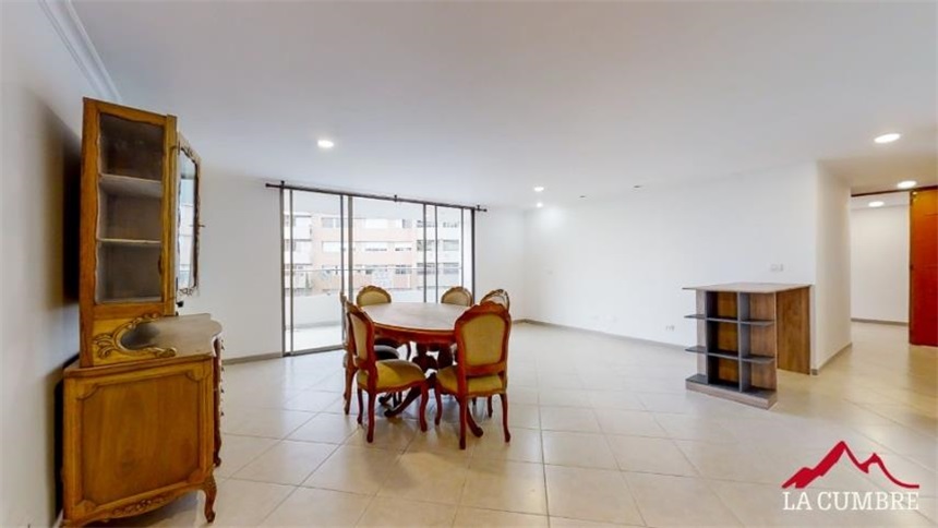 Apartamento de 3 alcobas en venta en La Abadia, Envigado, 142 m² · foto 2 de 15