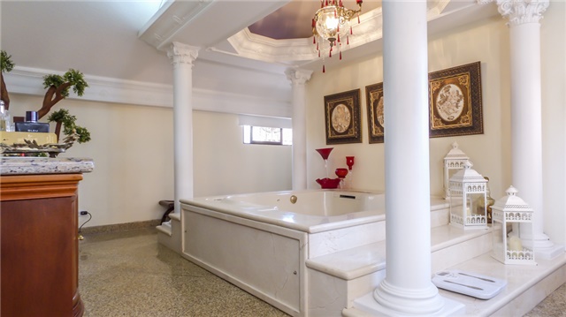 Casa de 4 alcobas en venta en El Tesoro, Medellín, 700 m² · foto 17 de 20