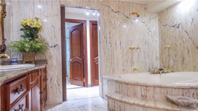 Casa de 4 alcobas en venta en El Tesoro, Medellín, 700 m² · foto 19 de 20