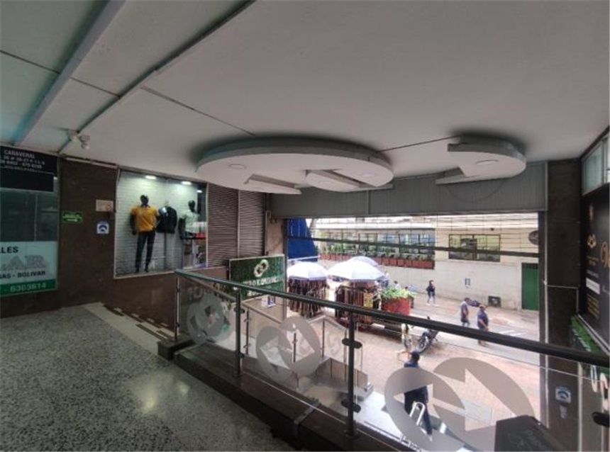 Local en Arriendo - Vista 2