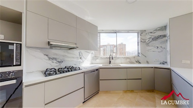 Apartamento de 3 alcobas en venta en Santa Maria De Los Angeles, Medellín, 227 m² · foto 11 de 24