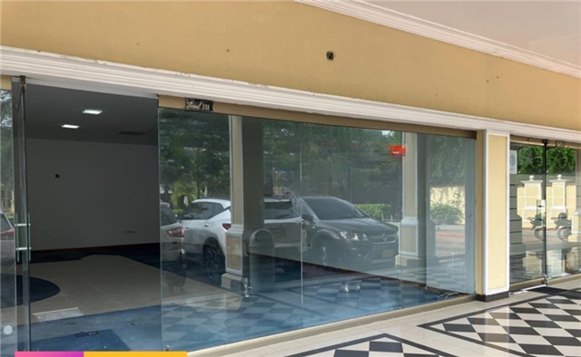 Local en Arriendo - Vista 2