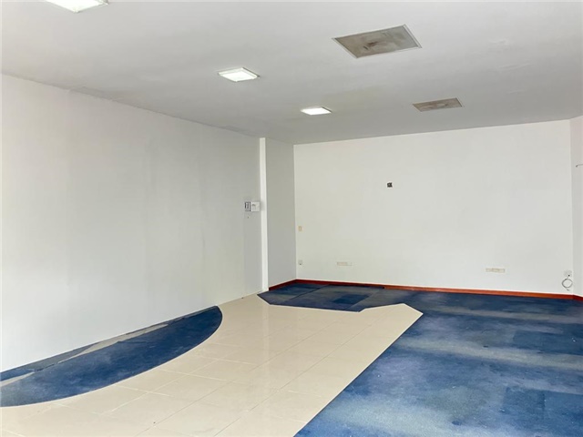 Local en Arriendo - Vista 3