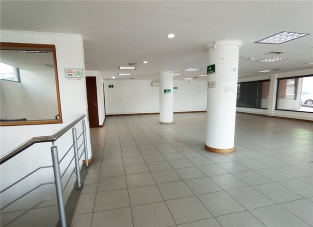 Local en venta en El Poblado, Medellín, 260 m² · foto 4 de 9