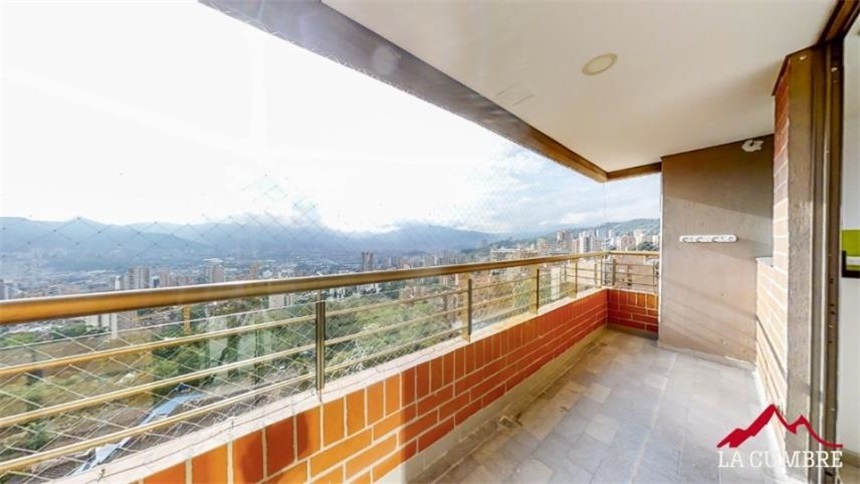 Apartamento de 3 alcobas en arriendo en El Tesoro, Medellín, 146 m² · foto 3 de 16