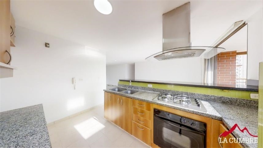 Apartamento de 3 alcobas en arriendo en El Tesoro, Medellín, 146 m² · foto 7 de 16