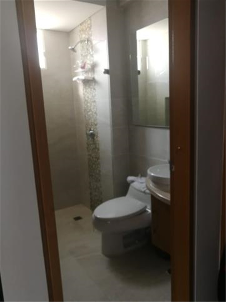 Casa de 5 alcobas en venta en Ruitoque, Floridablanca, 272 m² · foto 4 de 24