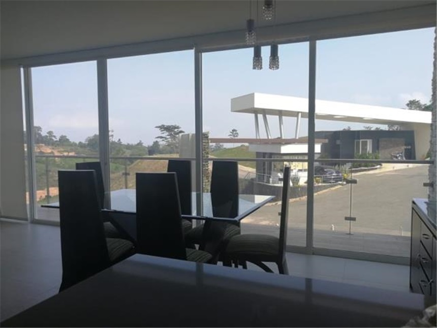 Casa de 5 alcobas en venta en Ruitoque, Floridablanca, 272 m² · foto 13 de 24