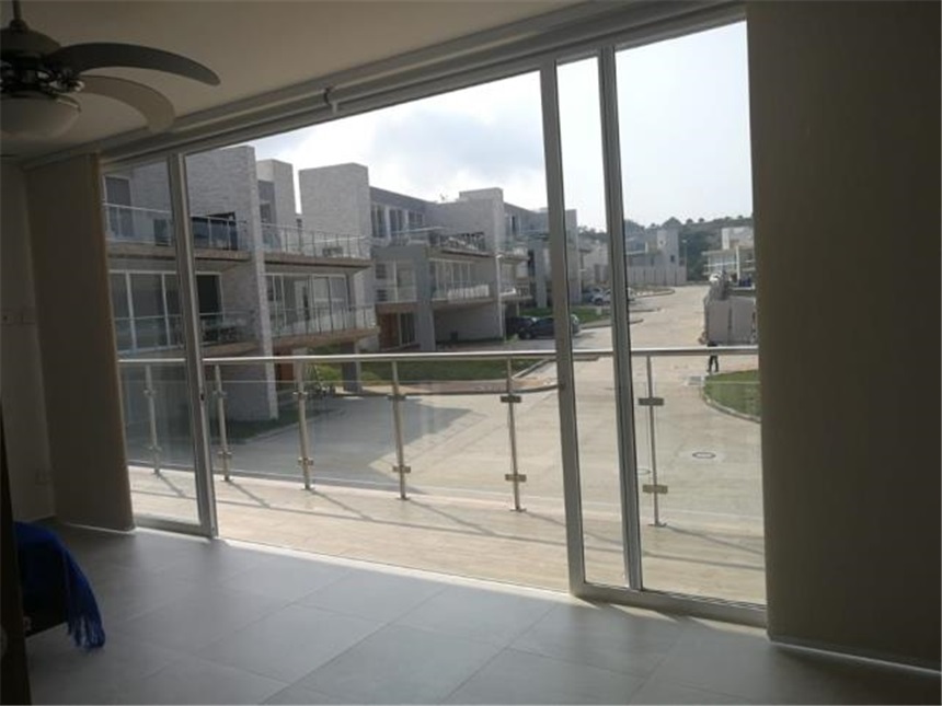 Casa de 5 alcobas en venta en Ruitoque, Floridablanca, 272 m² · foto 9 de 24