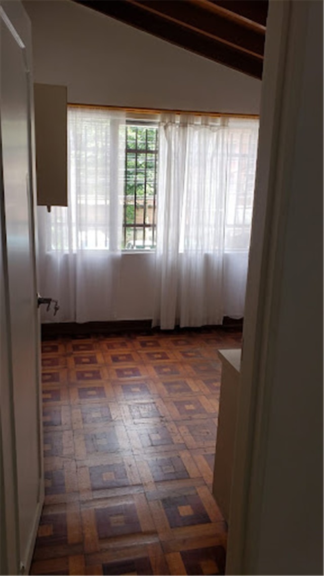 Casa de 5 alcobas en venta en Conquistadores, Medellín, 440 m² · foto 3 de 24