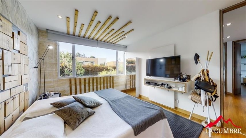 Casa de 3 alcobas en venta en Las Palmas, Envigado, 238 m² · foto 16 de 24