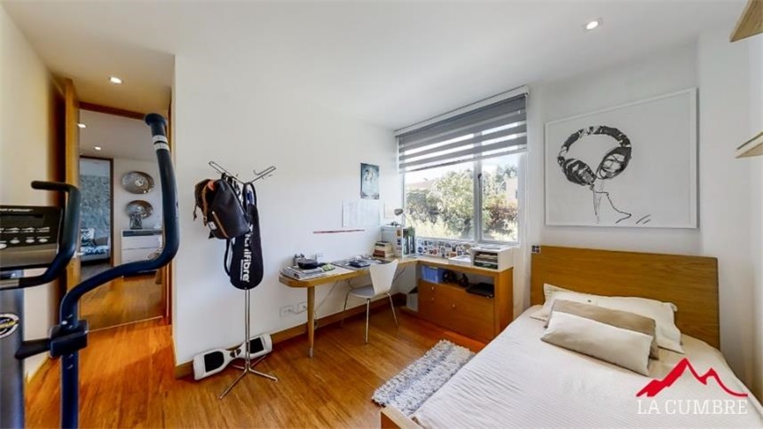 Casa de 3 alcobas en venta en Las Palmas, Envigado, 238 m² · foto 20 de 24