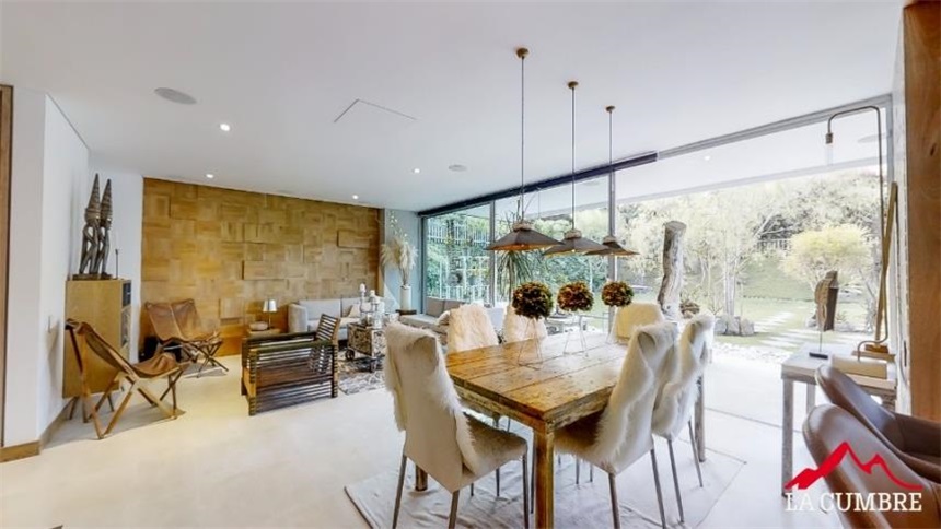 Casa de 3 alcobas en venta en Las Palmas, Envigado, 238 m² · foto 9 de 24