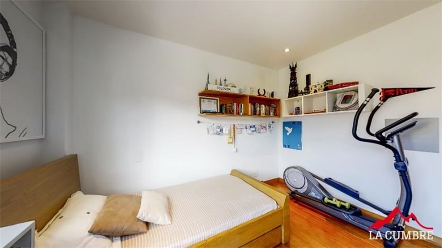 Casa de 3 alcobas en venta en Las Palmas, Envigado, 238 m² · foto 19 de 24