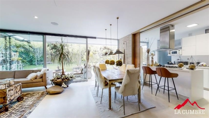Casa de 3 alcobas en venta en Las Palmas, Envigado, 238 m² · foto 13 de 24