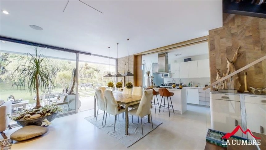 Casa de 3 alcobas en venta en Las Palmas, Envigado, 238 m² · foto 7 de 24