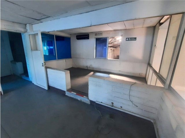 Bodega en Arriendo - Más