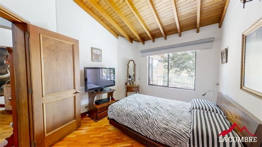 Casa de 5 alcobas en venta en El Poblado, Medellín, 312 m² · foto 15 de 24