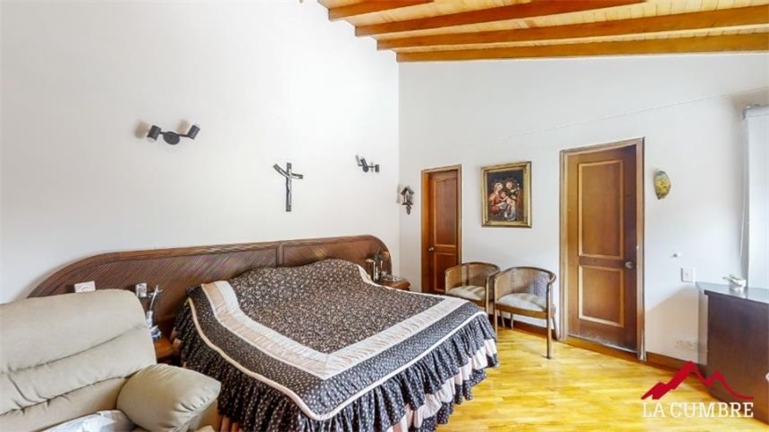 Casa de 5 alcobas en venta en El Poblado, Medellín, 312 m² · foto 11 de 24