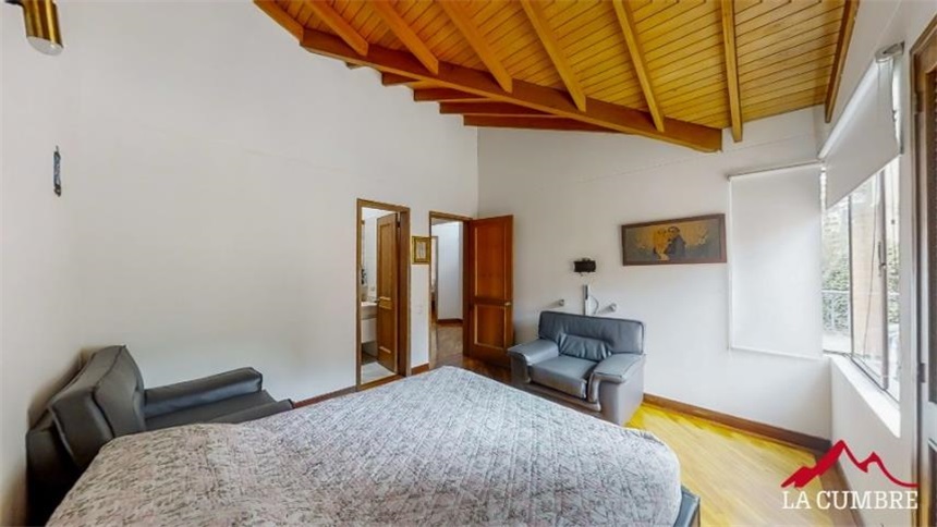 Casa de 5 alcobas en venta en El Poblado, Medellín, 312 m² · foto 17 de 24