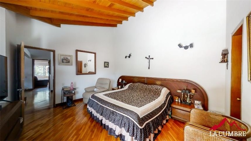 Casa de 5 alcobas en venta en El Poblado, Medellín, 312 m² · foto 12 de 24