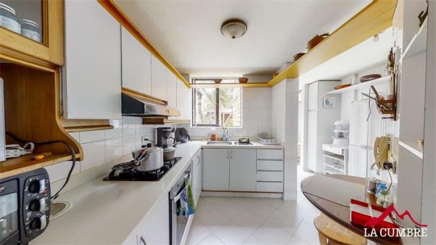 Casa de 5 alcobas en venta en El Poblado, Medellín, 312 m² · foto 9 de 24
