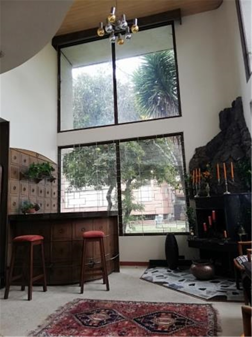 Casa de 4 alcobas en venta en Santa Barbara, Bogotá, 618 m² · foto 12 de 13