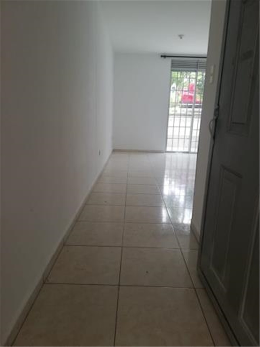 Apartamento de 3 alcobas en venta en Centro, Girón, 54 m² · foto 7 de 21